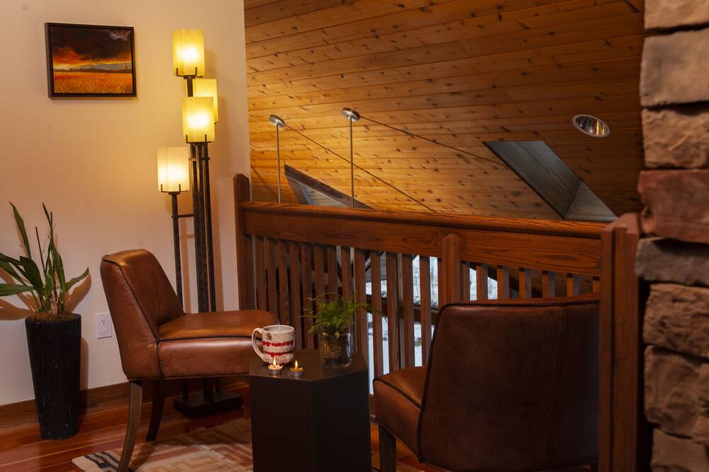 Photo of Livingroom in Gardiner