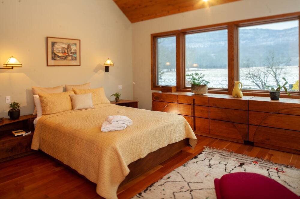 Photo of Bedroom in Gardiner