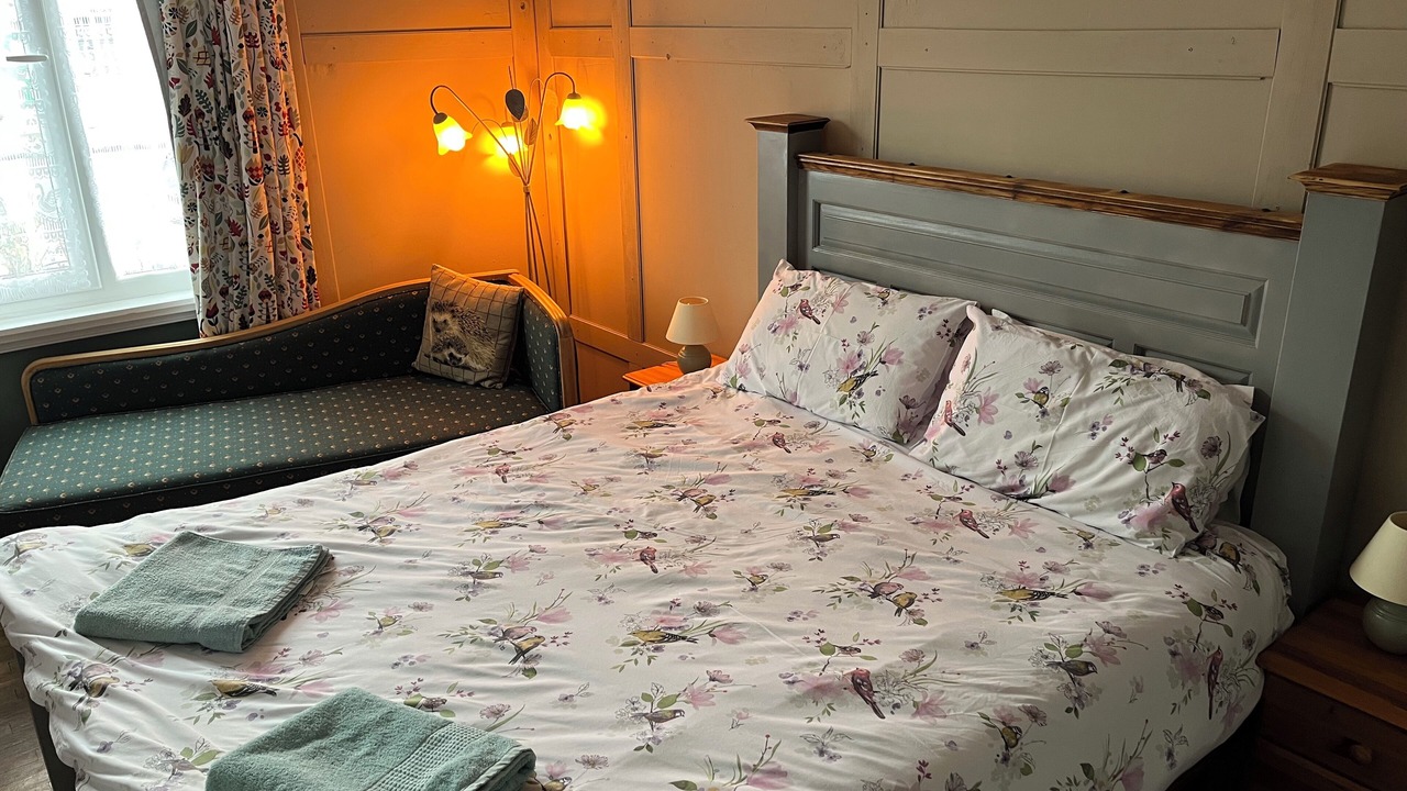 Photo of Bathroom in Glomel