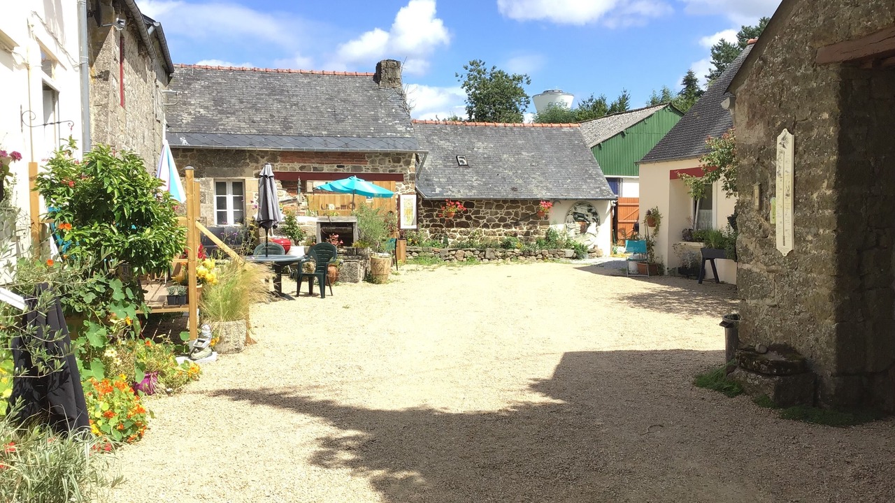 Photo of Outdoor in Glomel