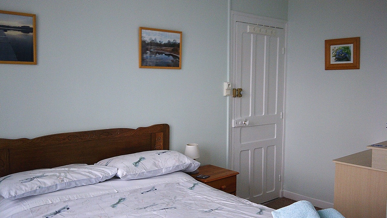 Photo of Bedroom in Glomel
