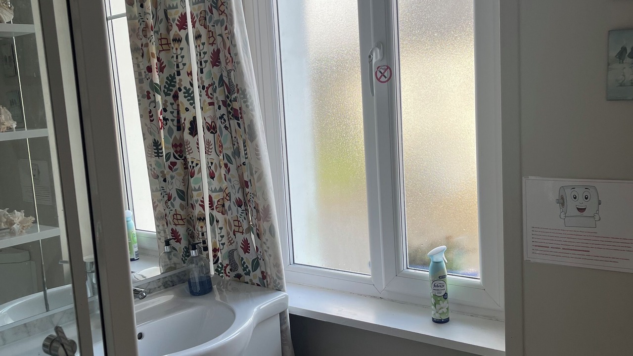 Photo of Bathroom in Glomel