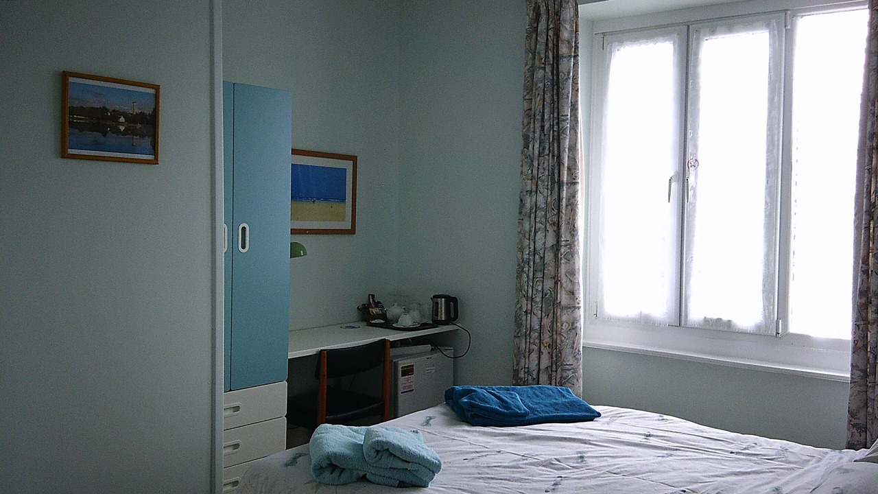 Photo of Bedroom in Glomel