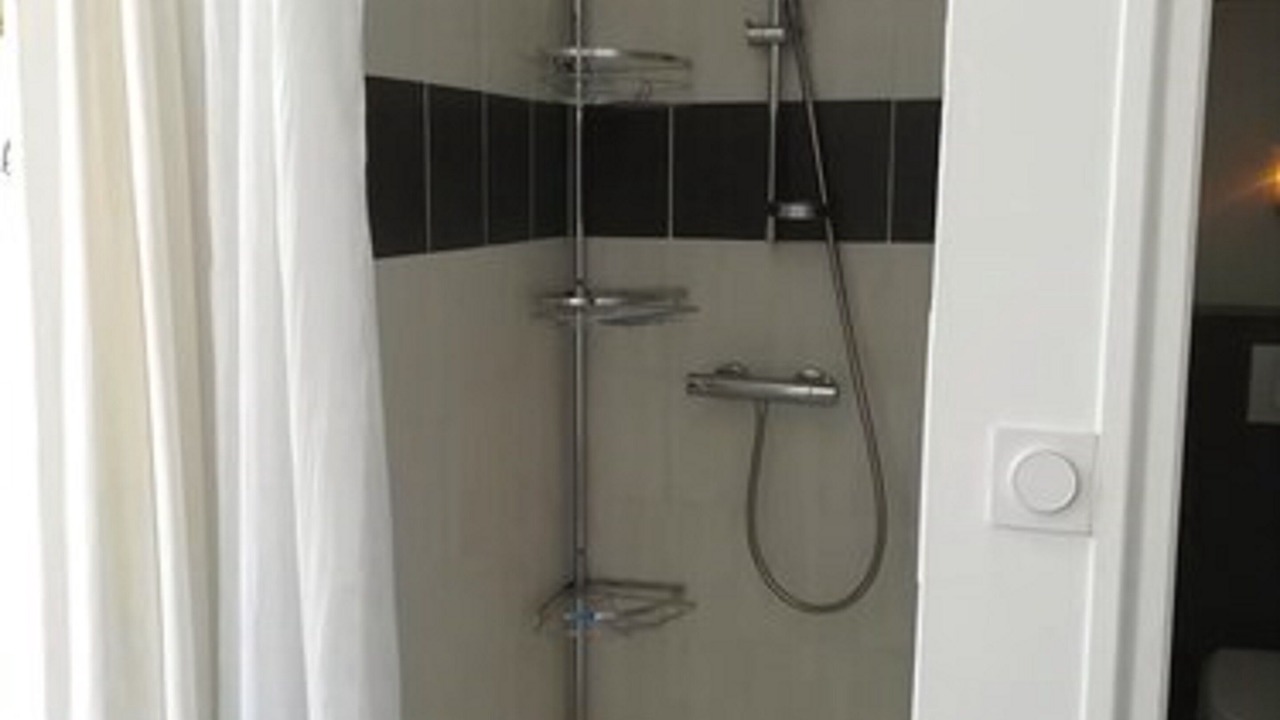 Photo of Bathroom in Tonnay-Boutonne