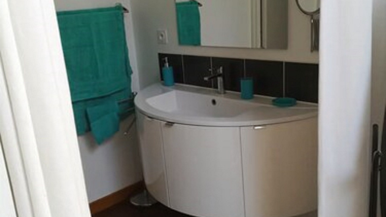 Photo of Bathroom in Tonnay-Boutonne