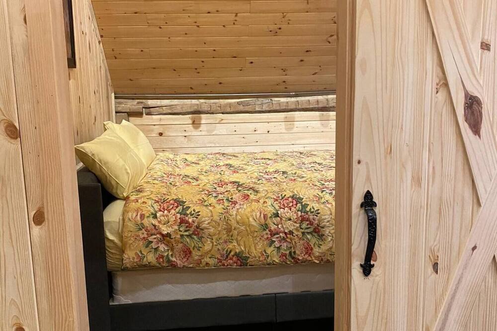 Photo of Bedroom in Ramara