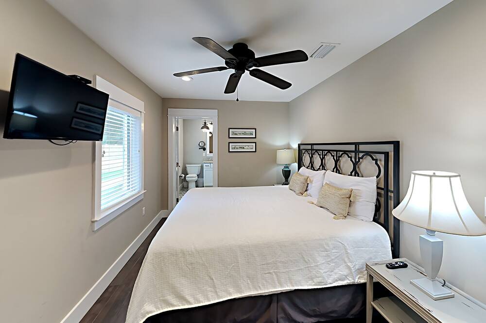 Photo of Others in Destin