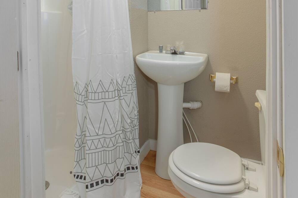 Photo of Bathroom in West Central