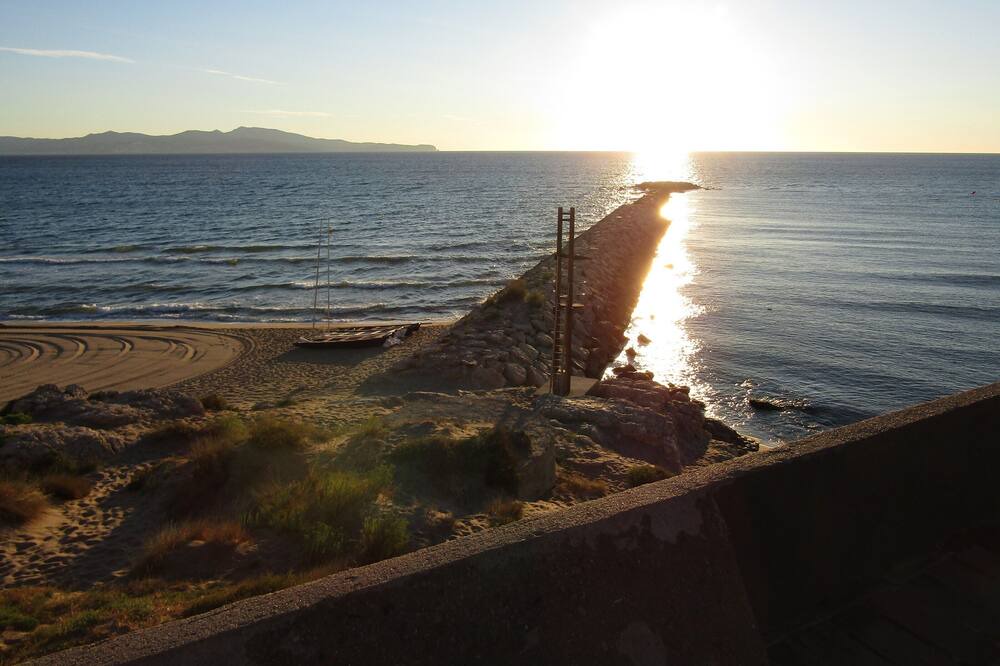 Photo of Others in L'Escala