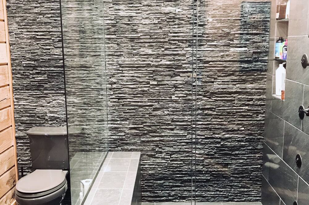 Photo of Bathroom in Stillwater