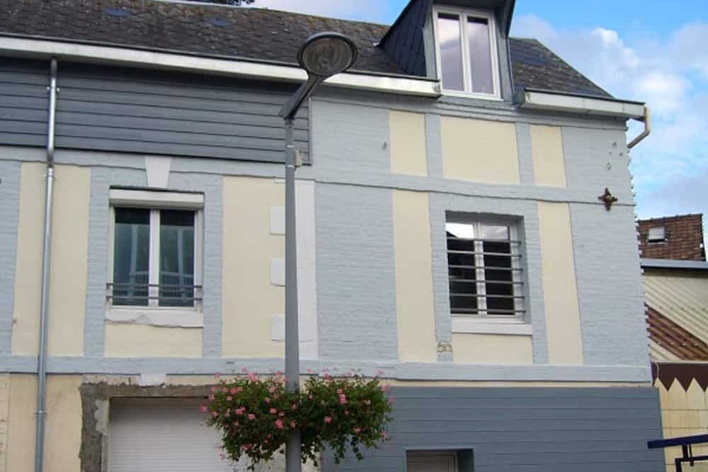 Photo of Outdoor in Amfreville-la-Mi-Voie