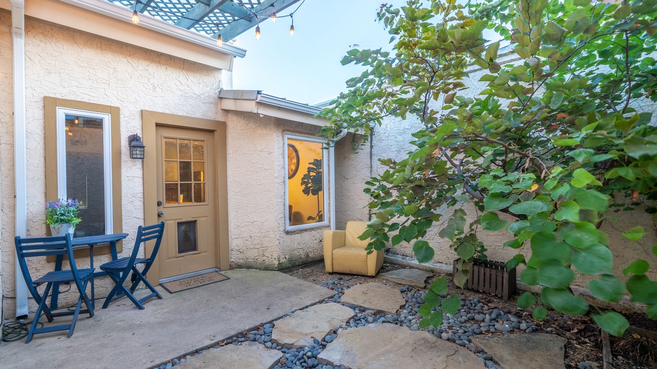 Photo of Patio Balcony in Northeast Carrollton