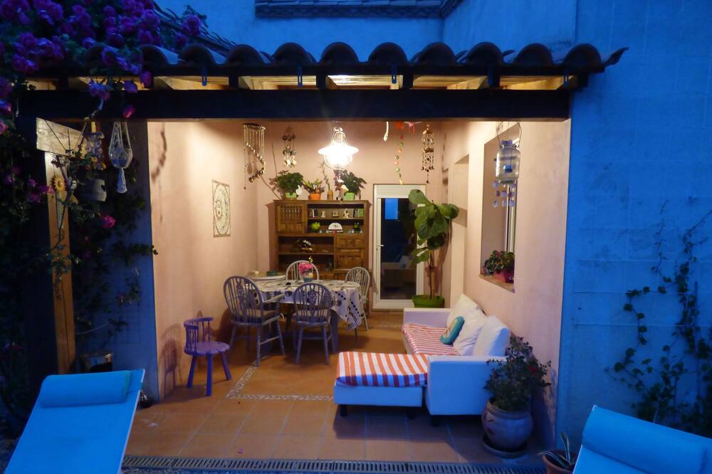 Photo of Patio Balcony in Tournissan
