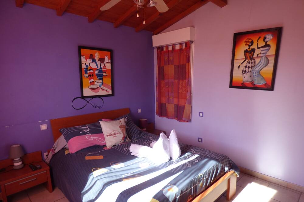 Photo of Bedroom in Tournissan