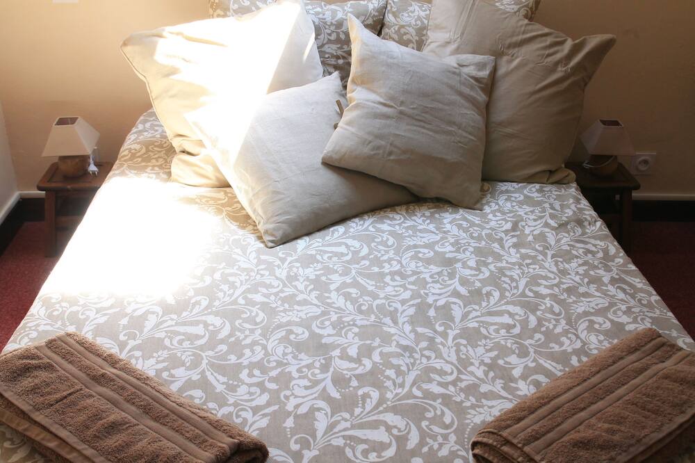Photo of Bedroom in Cogles