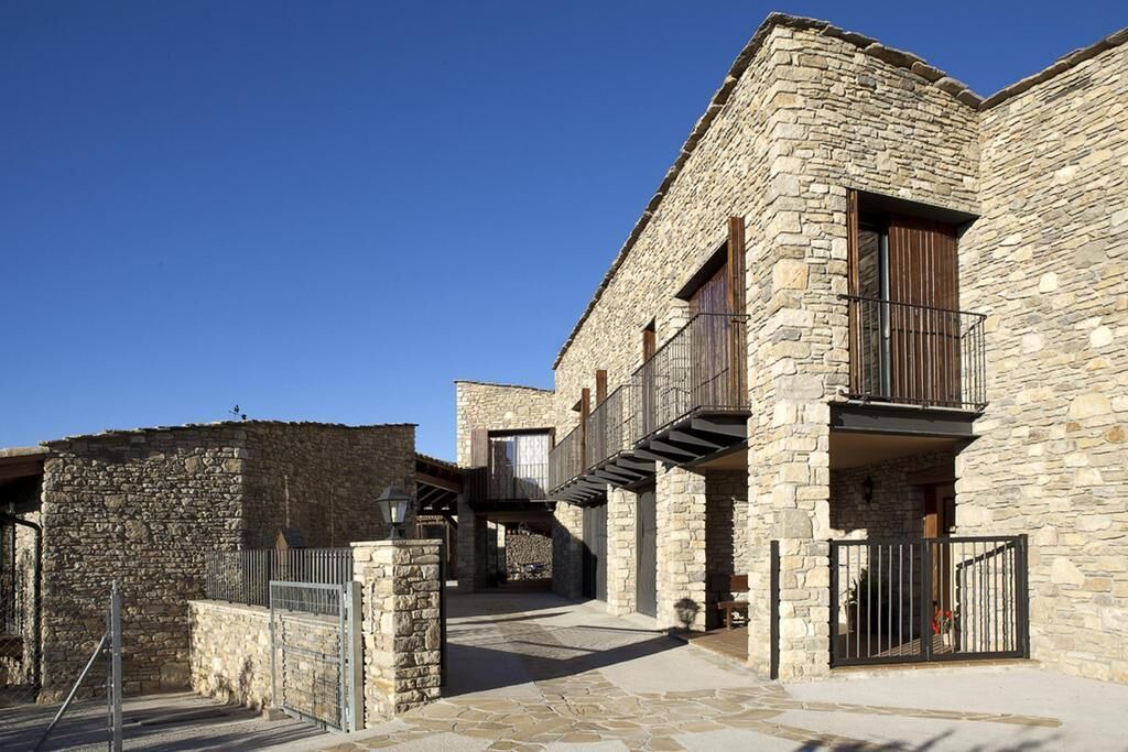 Photo of Outdoor in Collmorter