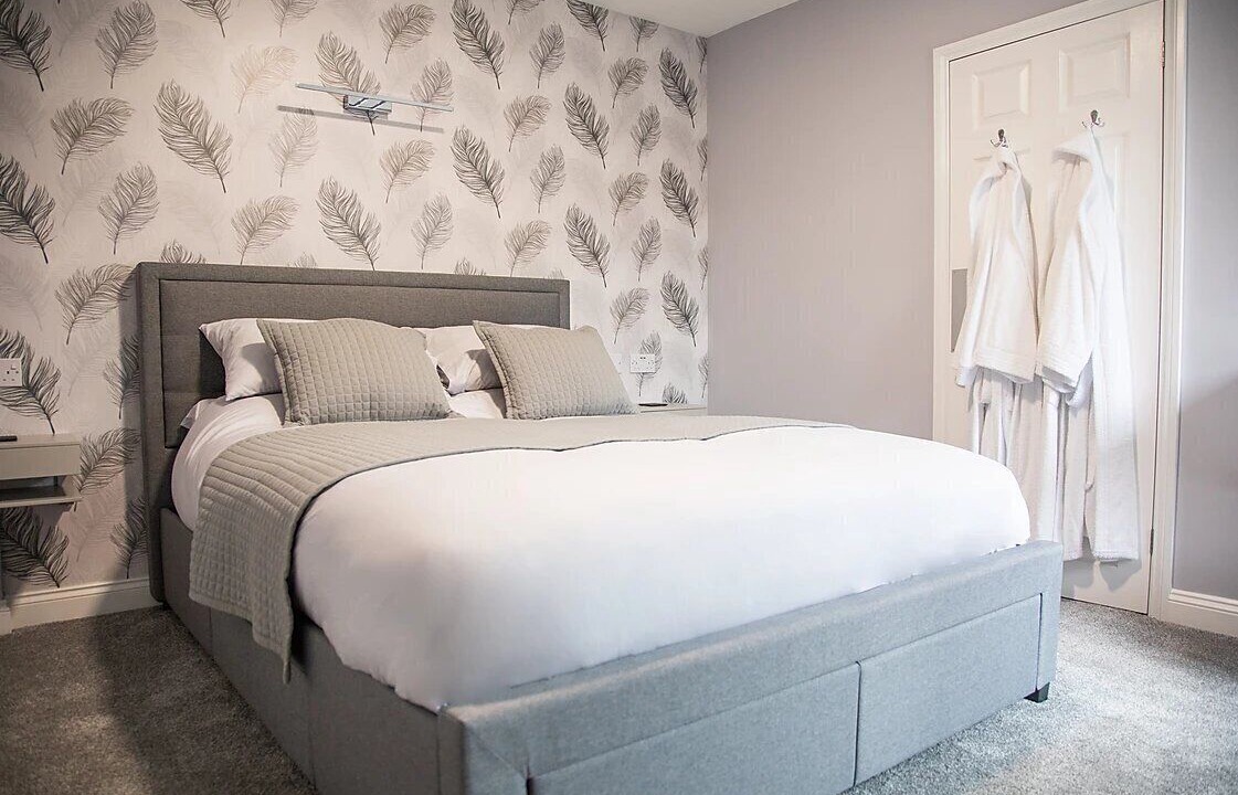 Photo of Others in Weyhill