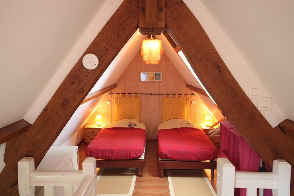 Photo of Bedroom in Notre-Dame-de-Bliquetuit
