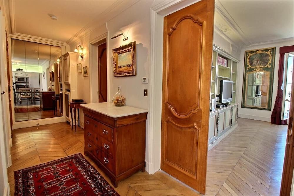 Photo of Bedroom in Notre Dame