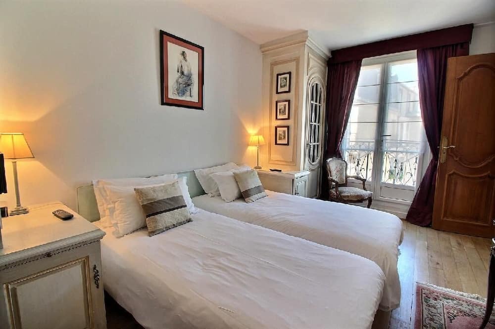 Photo of Bedroom in Notre Dame