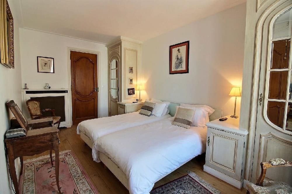 Photo of Bedroom in Notre Dame