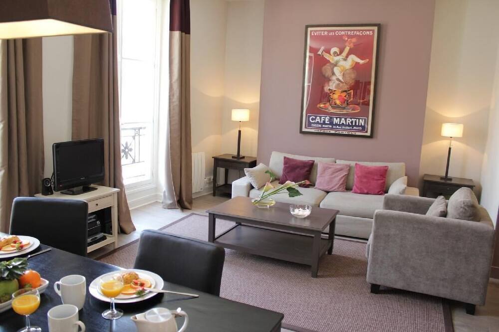 Photo of Livingroom in Arsenal