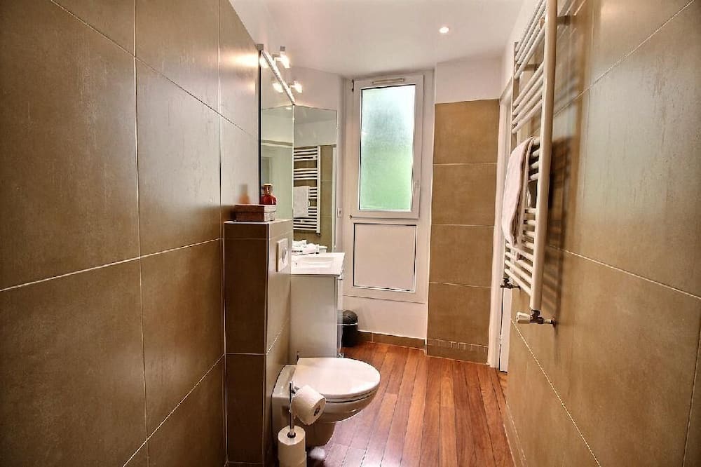 Photo of Bathroom in Porte-Dauphine