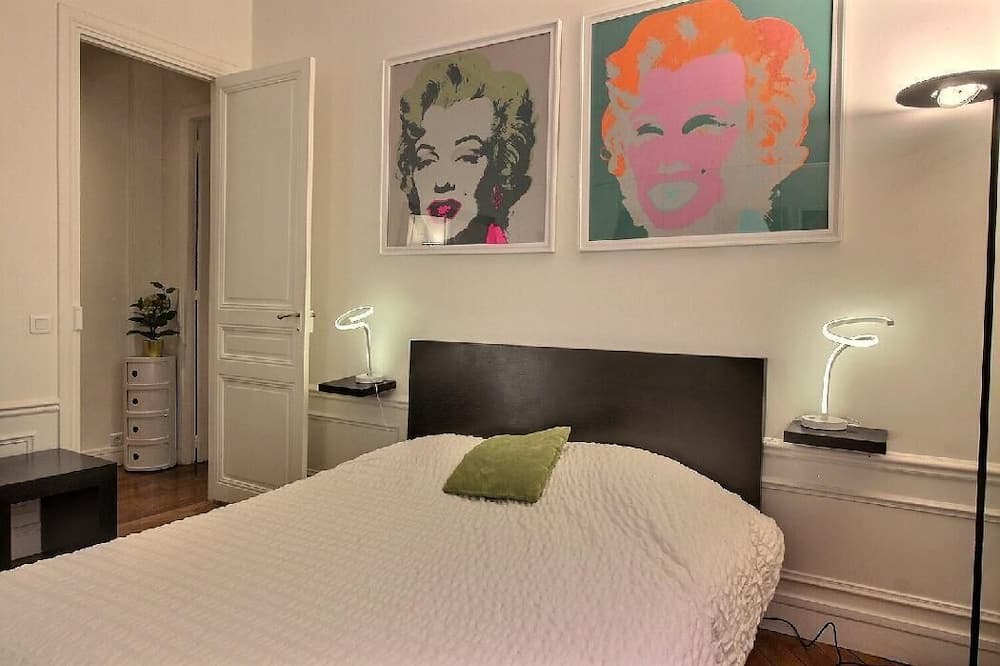 Photo of Bedroom in Porte-Dauphine
