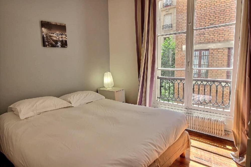 Photo of Bedroom in Ternes