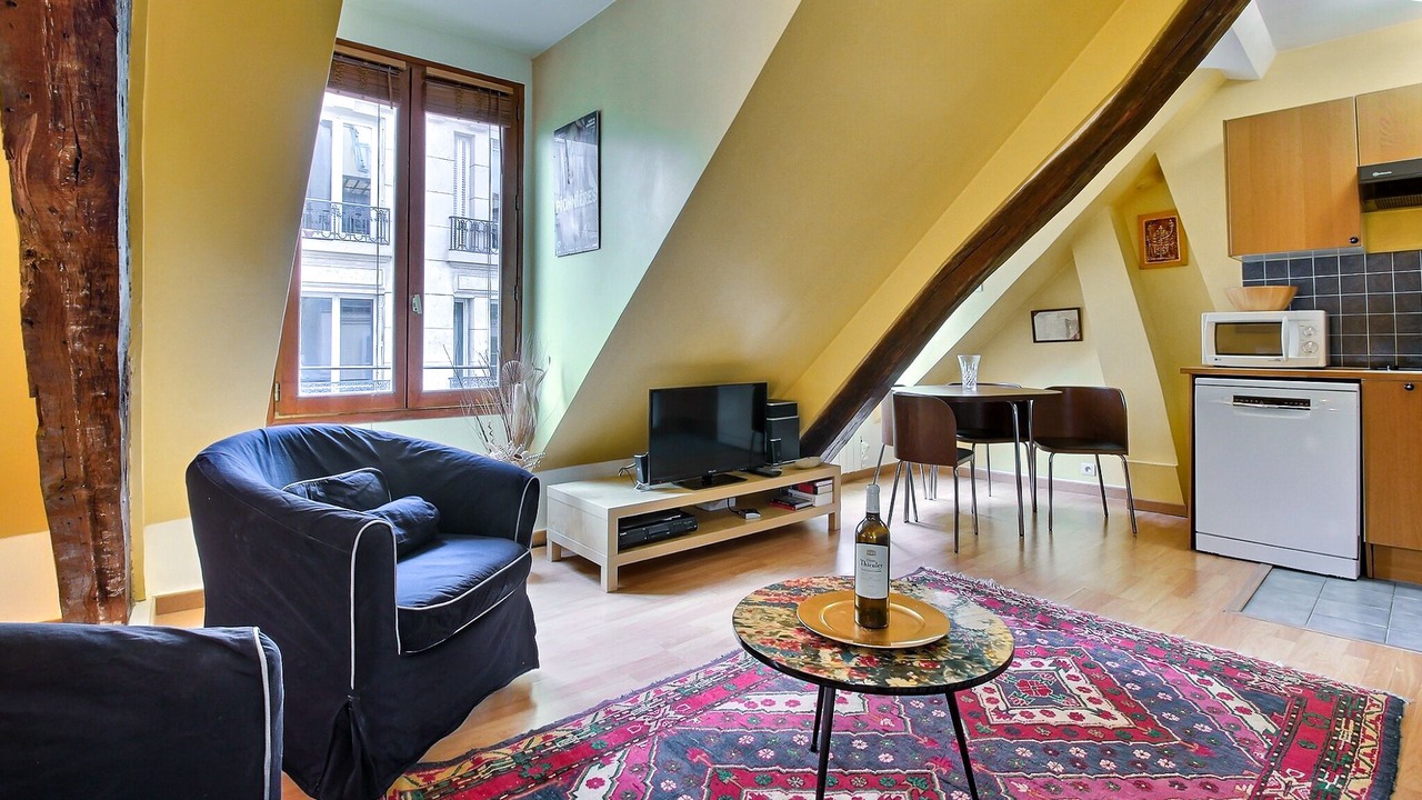 Photo of Livingroom in Archives