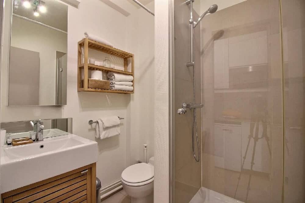 Photo of Bathroom in Notre-Dame-des-Champs