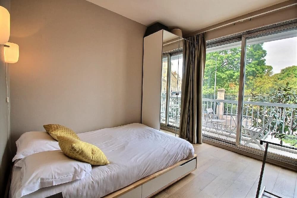 Photo of Bedroom in Notre-Dame-des-Champs