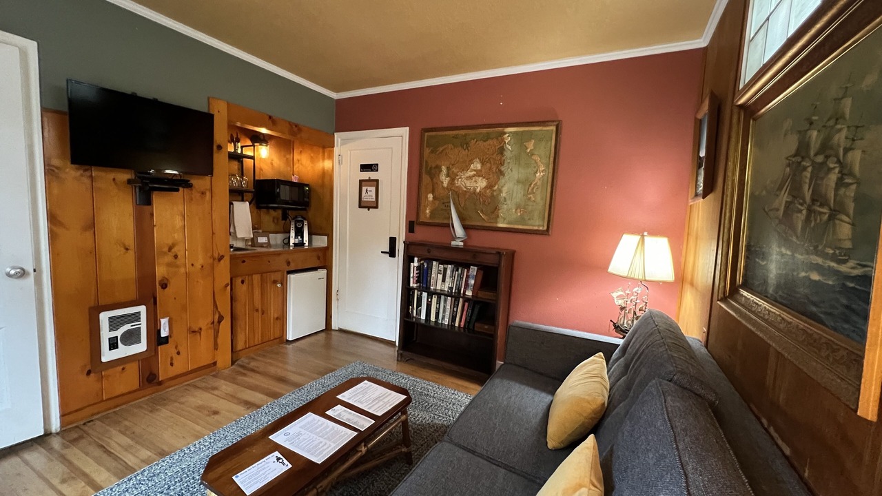 Photo of Others in Lincoln City