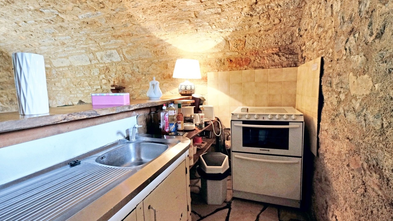 Photo of Kitchen in Tour-de-Faure