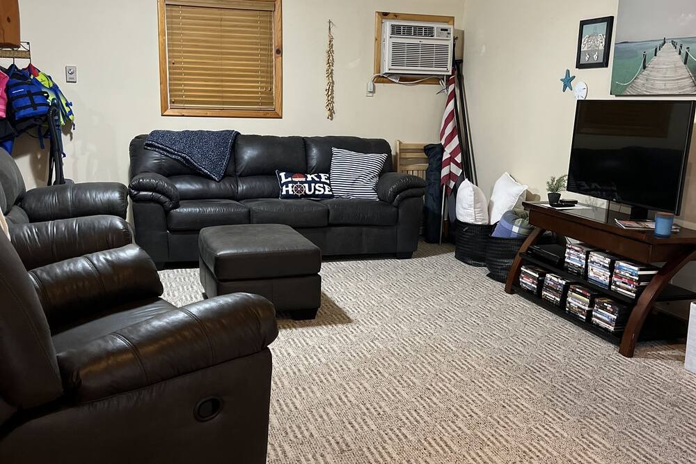 Photo of Livingroom in Scott City