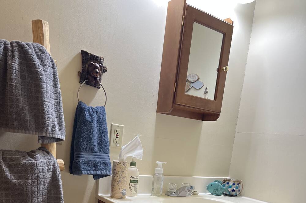 Photo of Bathroom in Scott City