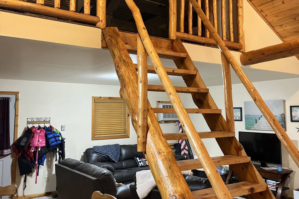 Photo of Livingroom in Scott City