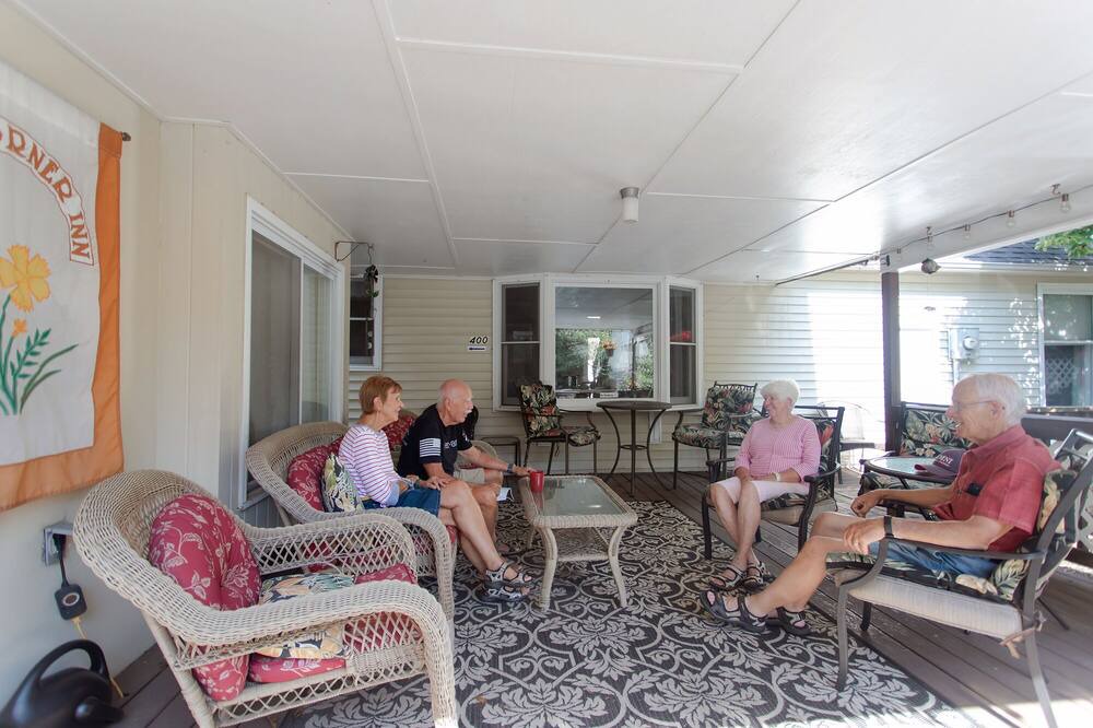 Photo of Livingroom in Downtown