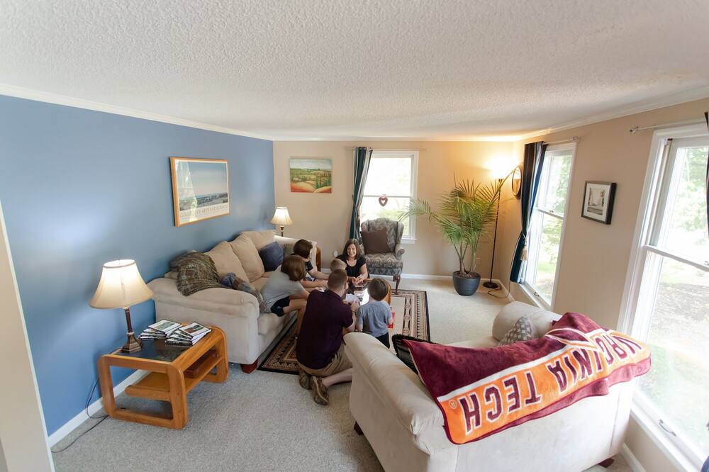 Photo of Livingroom in Downtown