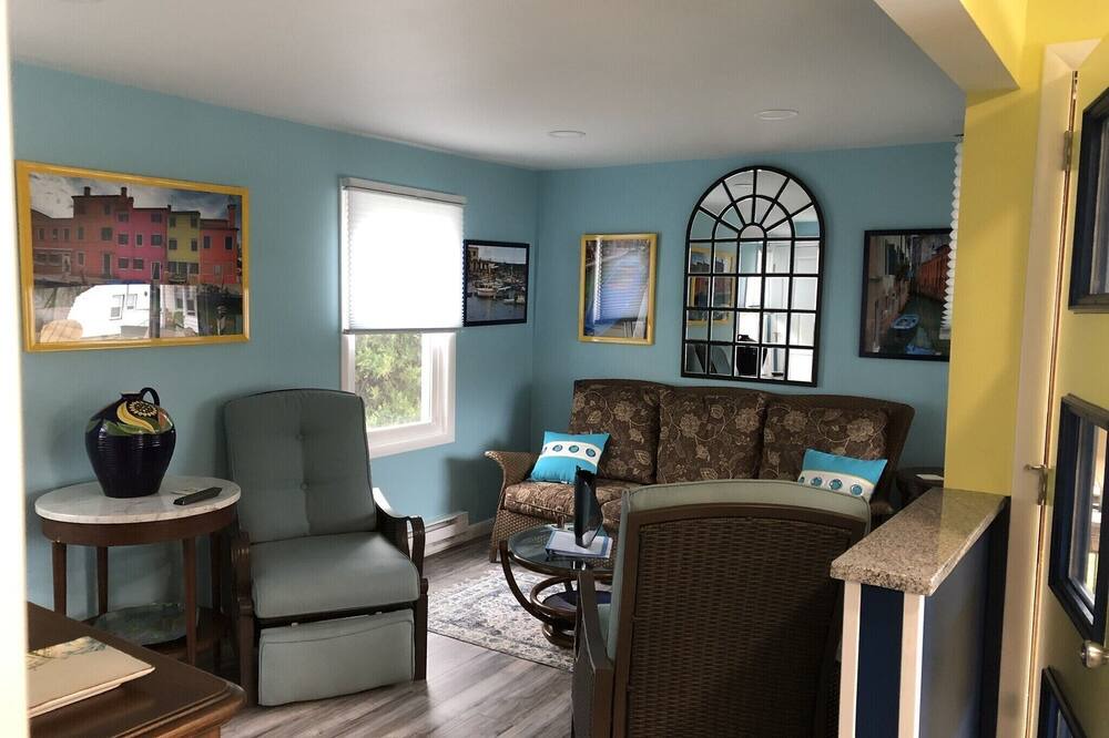 Photo of Livingroom in Shawanese