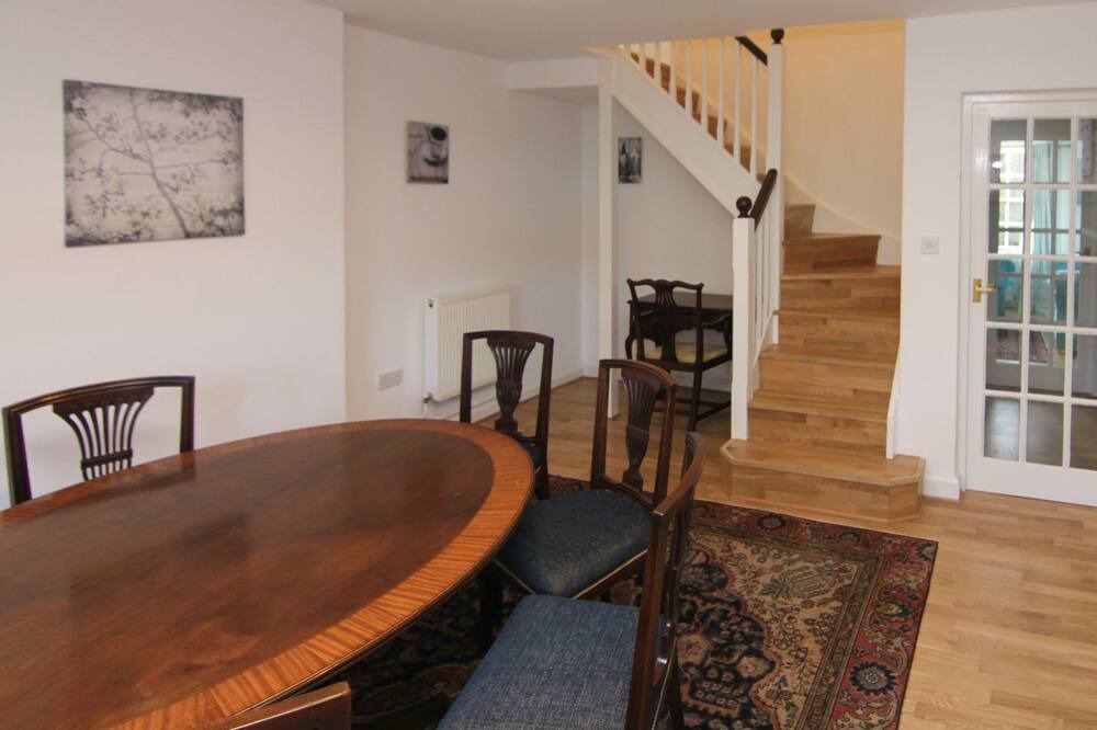 Photo of Livingroom in Crewkerne