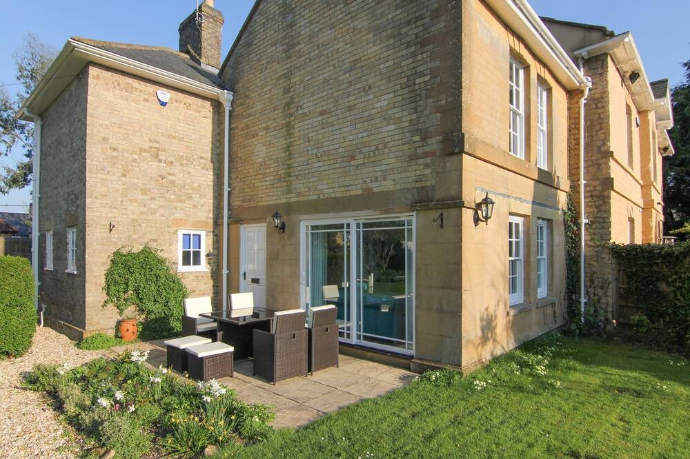 Photo of Outdoor in Crewkerne