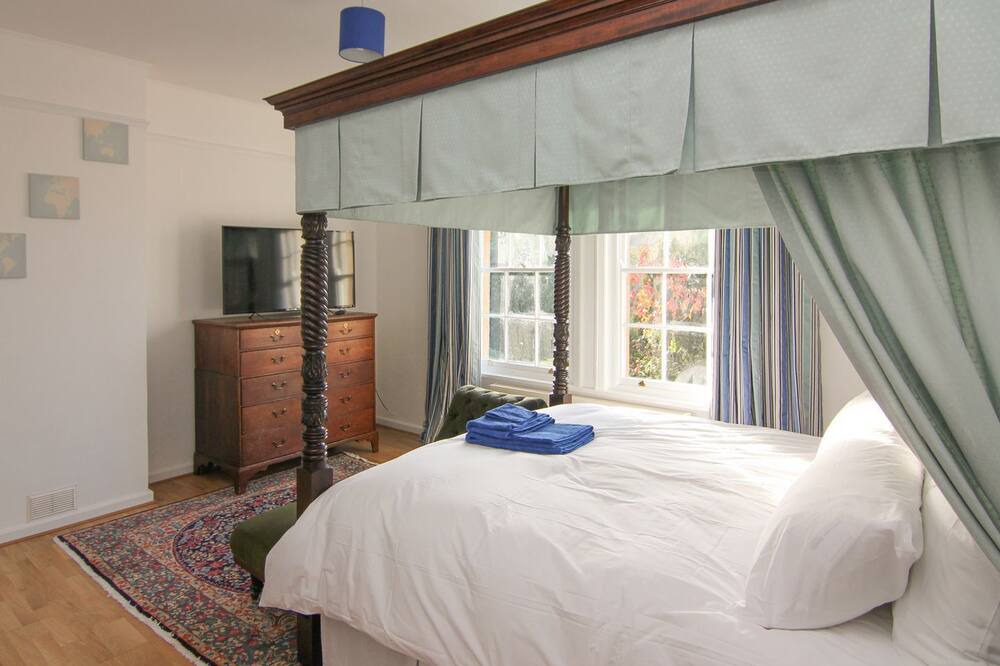 Photo of Bedroom in Crewkerne