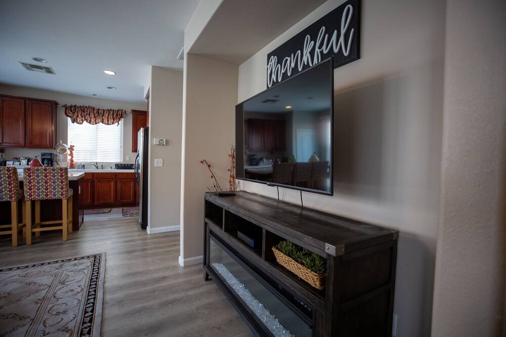 Photo of Bedroom in North Natomas