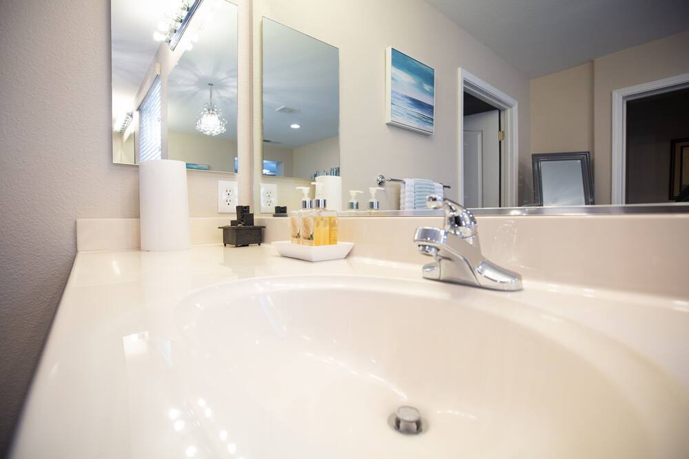 Photo of Bathroom in North Natomas
