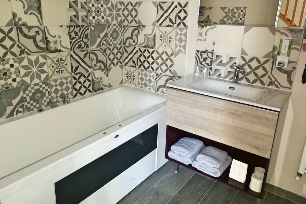 Photo of Bathroom in Bethune