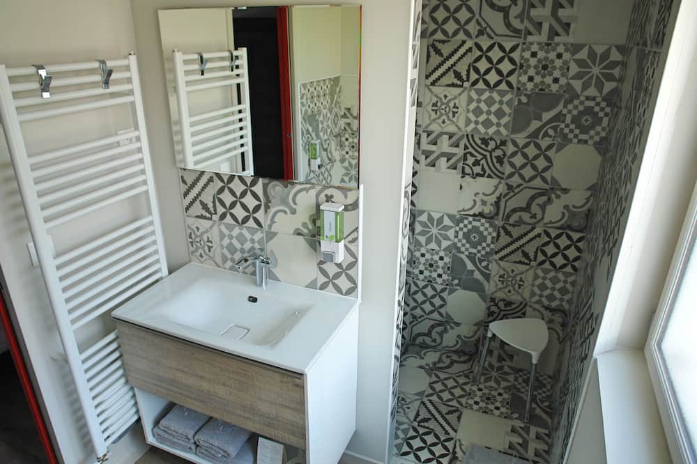 Photo of Bathroom in Bethune