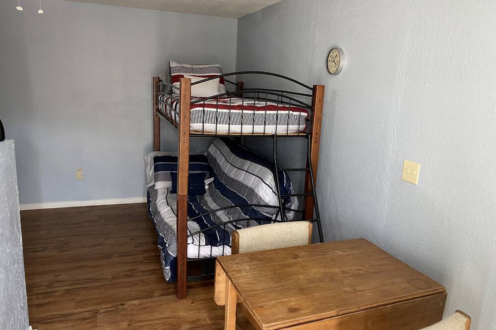 Photo of Bedroom in Grove