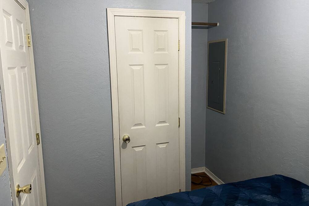 Photo of Bedroom in Grove