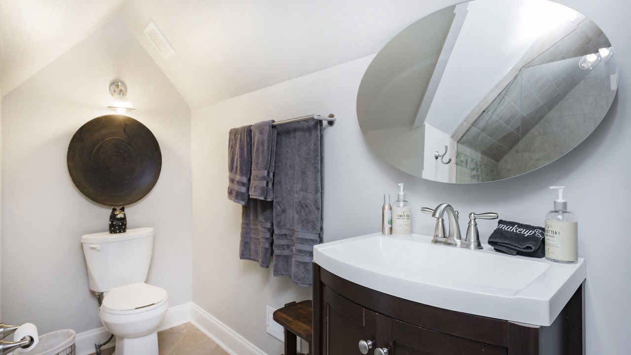 Photo of Bathroom in Five Points